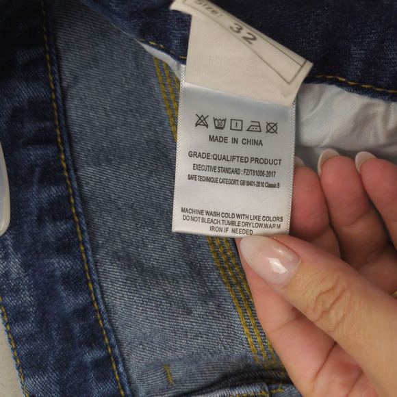 GB18401-2010 Classic B Men's 32x31 Distressed Bleach Jeans Bear Varsity Patches - Picture 8 of 8